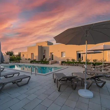 Nocleg ze śniadaniem Casto 3*