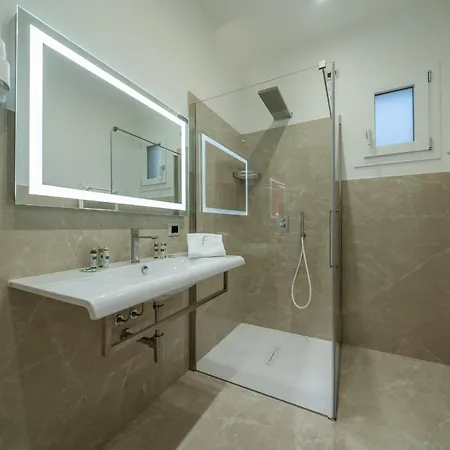 Nocleg ze śniadaniem Casto 3*