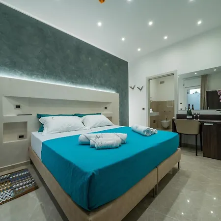 Couette-café Casto 3*